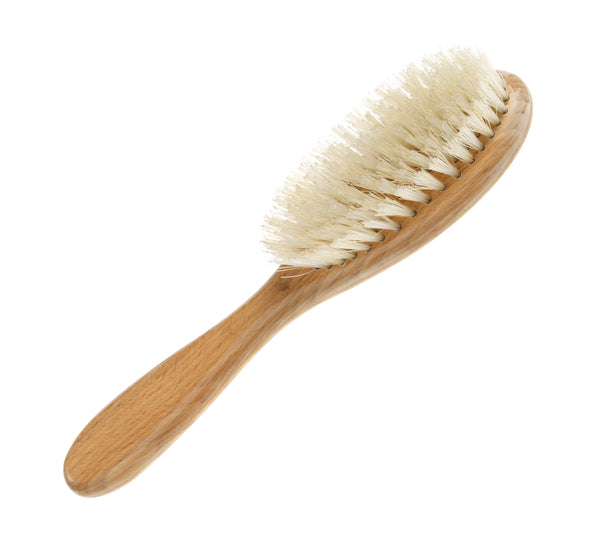 81394 Braun & Wettberg Stiff Bristle Brush  Medium *Discontinued - available while stock last*